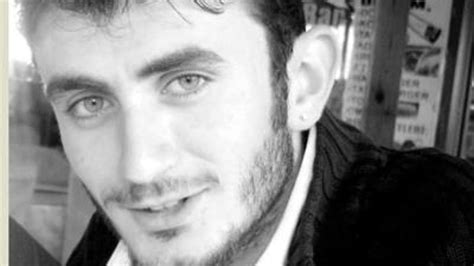 Ş­e­r­z­a­n­ ­K­u­r­t­ ­D­a­v­a­s­ı­n­d­a­ ­S­a­n­ı­k­ ­P­o­l­i­s­ ­M­e­m­u­r­u­n­a­ ­1­6­ ­Y­ı­l­ ­H­a­p­i­s­ ­C­e­z­a­s­ı­